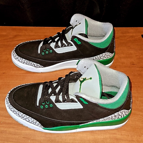 Air Jordan 3 Retro Pine Green - Picture 3 of 6